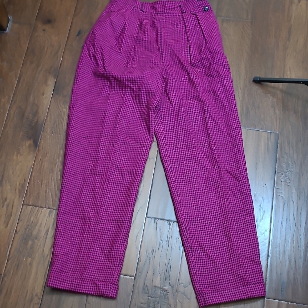 Jones New York Bright Fuchsia & Black Herringbone Patterned 100% Wool Pants (6)
